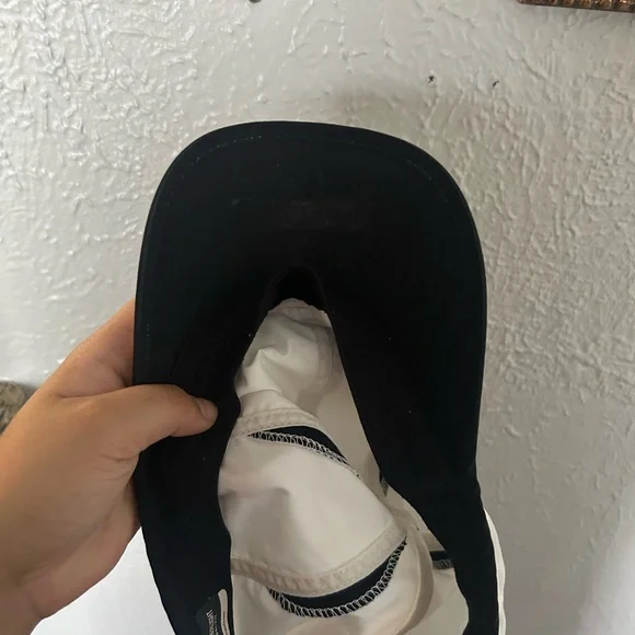 Nike Featherlight Adjustable Hat White - Picture 7 of 7